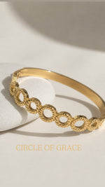 Load image into Gallery viewer, Circle of Grace White Disc Kada
