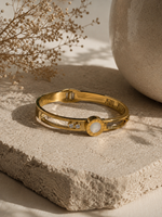 Load image into Gallery viewer, White Round Centre Split Band Kada