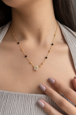 Load image into Gallery viewer, Floral Cluster Mangalsutra
