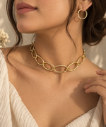 Load image into Gallery viewer, Textured Oval Link Hasli Necklace
