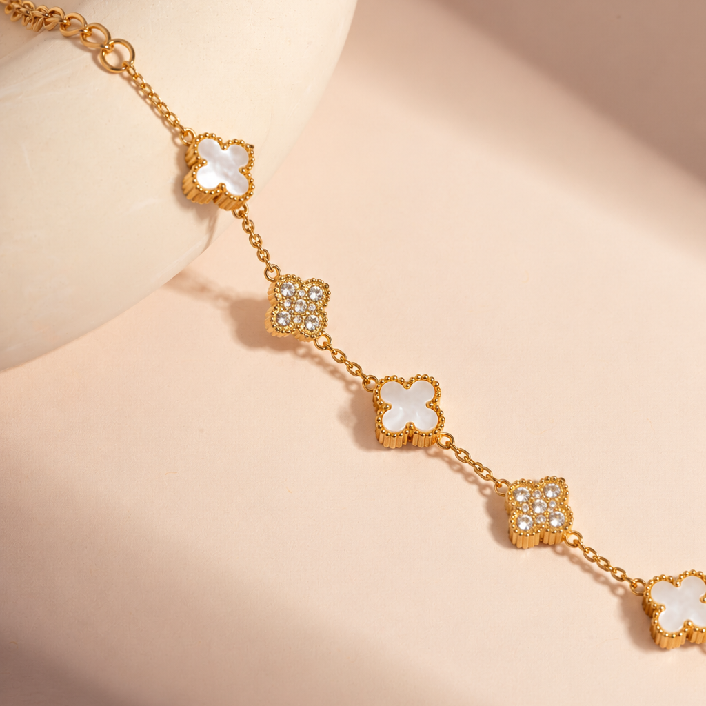 White clover and clear stone chain bracelet